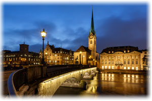 Blick auf Zürich bei Nacht.